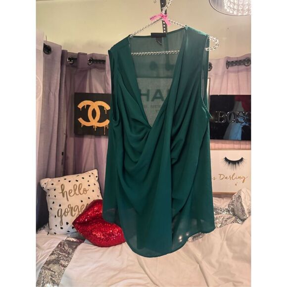 Sheer green LB lane Bryant Sleeveless Pullover Blouse top plus size 3x, 24-26 - Picture 1 of 4